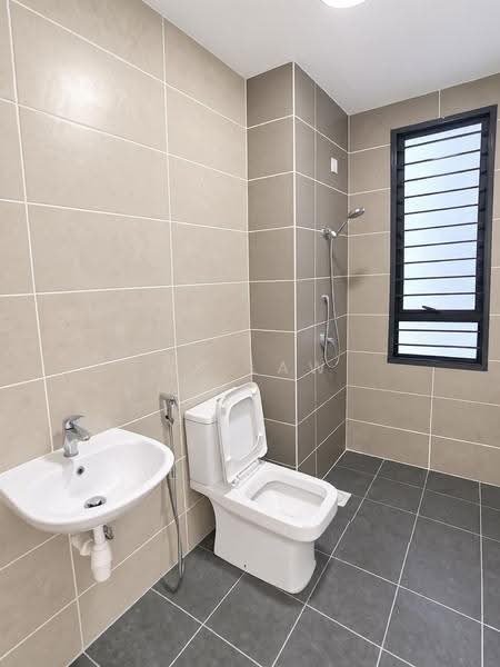 Rumah Teres 2-Tingkat untuk Dijual di Kajang East (Semenyih) - CK Law - Bathroom - PropertyGuru.com.my