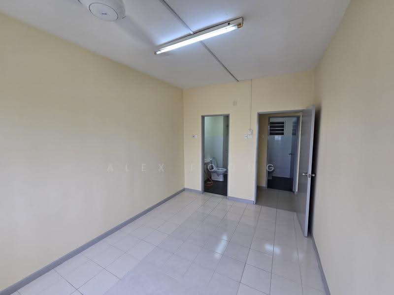 Kondominium untuk Disewa di Casa Idaman - Alex Foong - Bathroom - PropertyGuru.com.my
