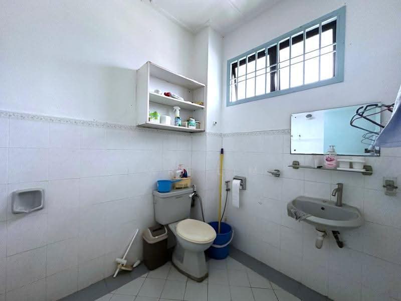Rumah Teres 2-Tingkat untuk Dijual di Permas Jaya (Johor Bahru) - Karl Lim - Bathroom - PropertyGuru.com.my