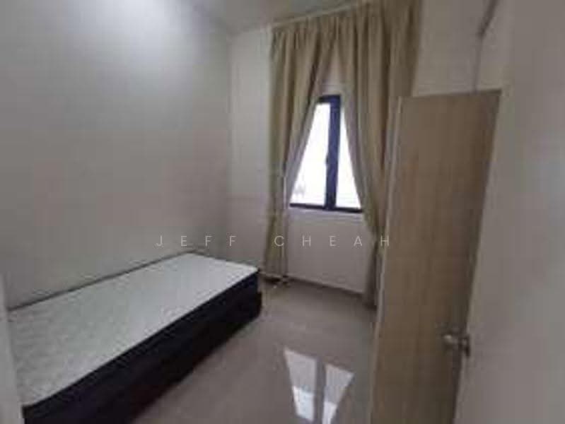 Kediaman Servis untuk Disewa di MKH Boulevard II - Jeff Cheah - Bedroom - PropertyGuru.com.my