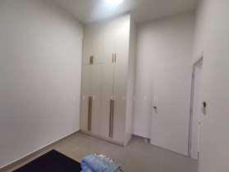 Kediaman Servis untuk Disewa di MKH Boulevard II - Jeff Cheah - Bedroom - PropertyGuru.com.my