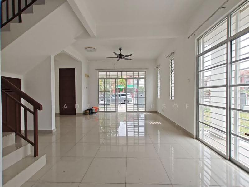 Terraced House for Sale in Sungai Buloh (Selangor) - HADZRIN YUSOF - Living Room - PropertyGuru.com.my