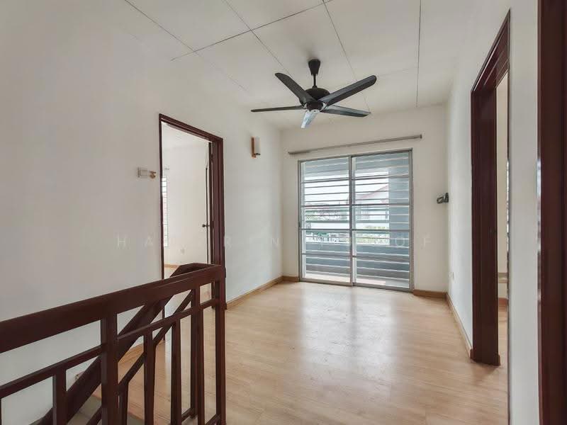 Terraced House for Sale in Sungai Buloh (Selangor) - HADZRIN YUSOF - Corridor - PropertyGuru.com.my