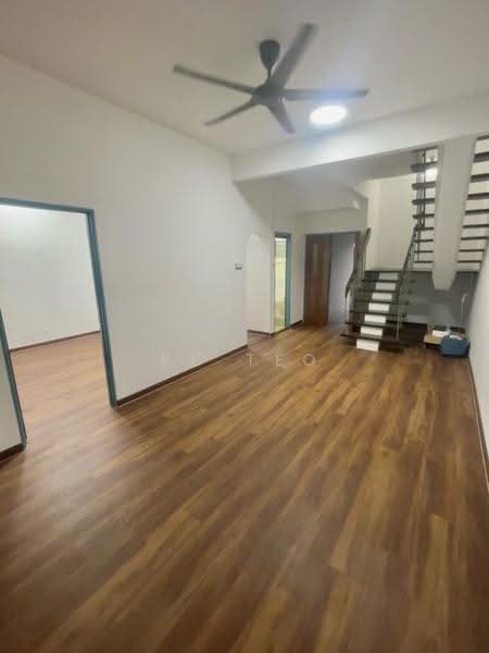 2-storey Terraced House for Rent in Taman Pelangi (Johor Bahru) - Kc Teo - Living Room - PropertyGuru.com.my