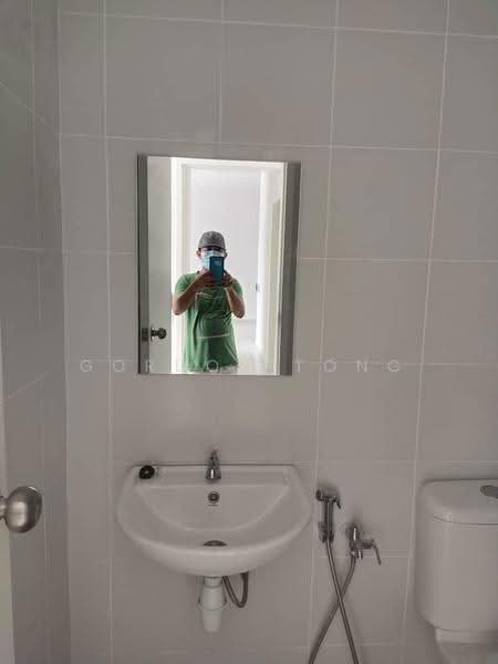 Kondominium untuk Disewa di D'Nuri Residence @ Desa Petaling - Gordon Tong - Bathroom - PropertyGuru.com.my