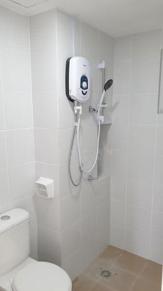 Kondominium untuk Disewa di D'Nuri Residence @ Desa Petaling - Gordon Tong - Bathroom - PropertyGuru.com.my