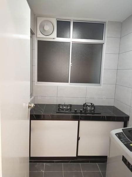 Kondominium untuk Disewa di D'Nuri Residence @ Desa Petaling - Gordon Tong - Kitchen - PropertyGuru.com.my