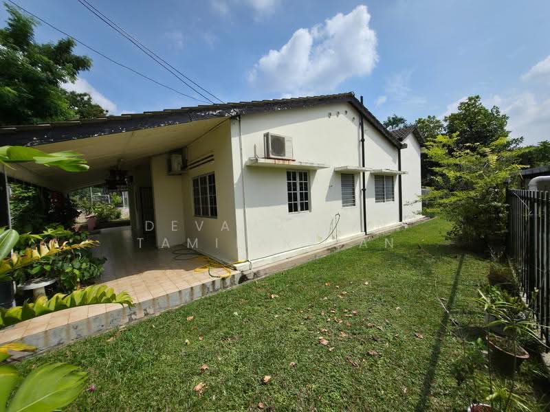 Bungalow House for Sale in Seksyen 11 (Petaling Jaya) - Devamuthan Tamilarasan - PropertyGuru.com.my