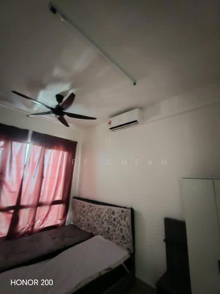 Kediaman Servis untuk Disewa di MKH Boulevard II - Jeff Cheah - Bedroom - PropertyGuru.com.my