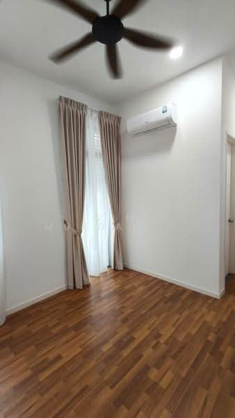 Bungalow House for Rent in Eco Majestic (Semenyih) - Vin Mukdawichit - Bedroom - PropertyGuru.com.my
