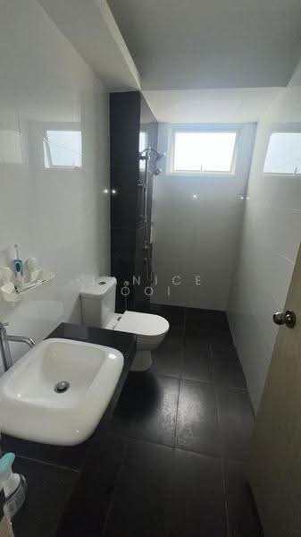 Condominium for Sale at The Clovers - Janice Ooi - Bathroom - PropertyGuru.com.my