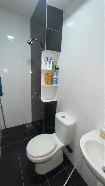 Condominium for Sale at The Clovers - Janice Ooi - Bathroom - PropertyGuru.com.my