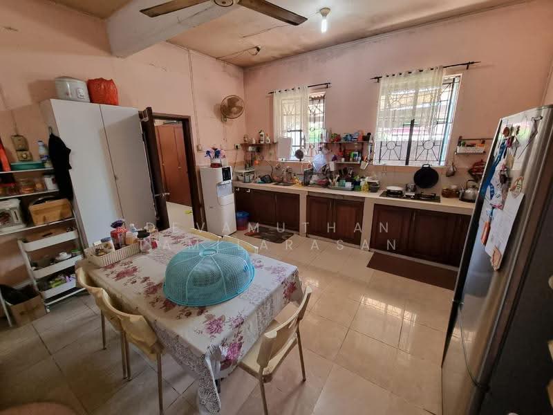 Bungalow House for Sale in Seksyen 9 (Petaling Jaya) - Devamuthan Tamilarasan - PropertyGuru.com.my