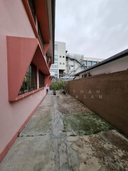 Bungalow House for Sale in Seksyen 6 (Petaling Jaya) - Devamuthan Tamilarasan - Exterior - PropertyGuru.com.my