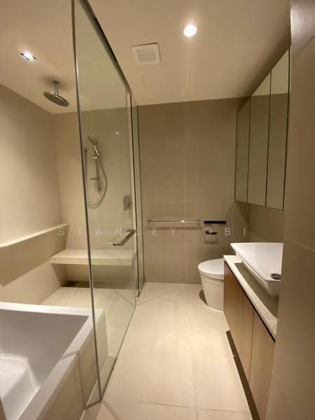 Kediaman Servis untuk Disewa di Stonor 3 - Stanley Obi - Bathroom - PropertyGuru.com.my