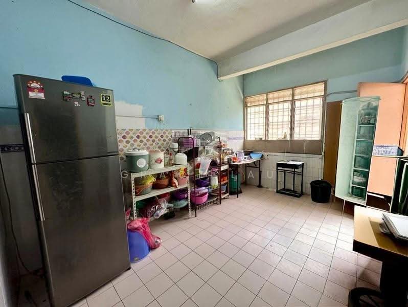 Rumah Teres 2-Tingkat untuk Dijual di Taman Muhibbah (Kulai) - Grace Lau - Kitchen - PropertyGuru.com.my