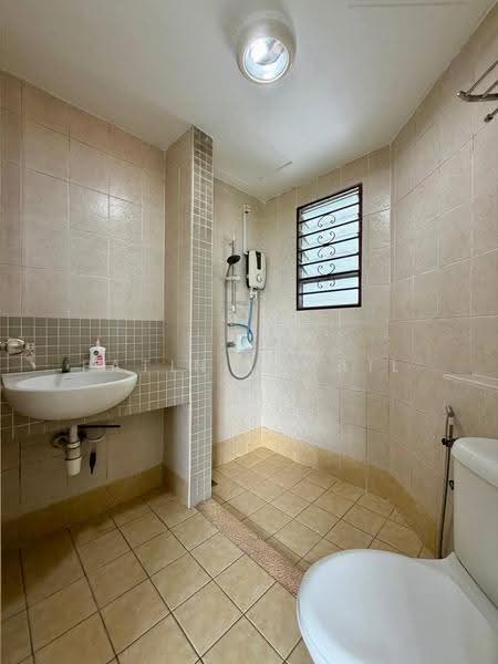 Condominium for Sale at Desa Putra - Fatin Ismail - Bathroom - PropertyGuru.com.my