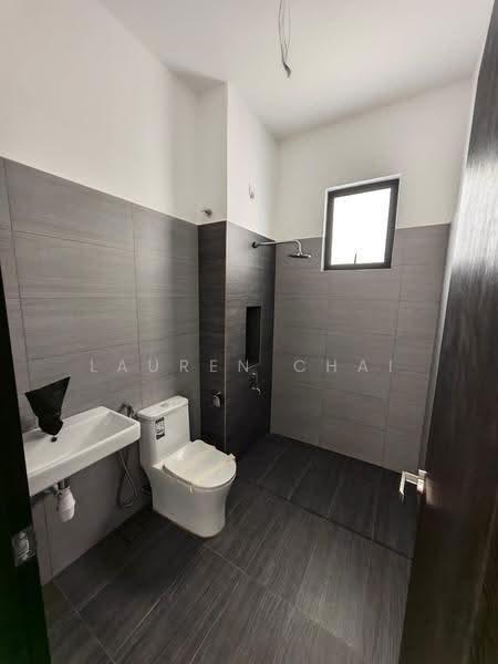 2-storey Terraced House for Sale in Taman Impian Emas (Skudai) - Lauren Chai - Bathroom - PropertyGuru.com.my