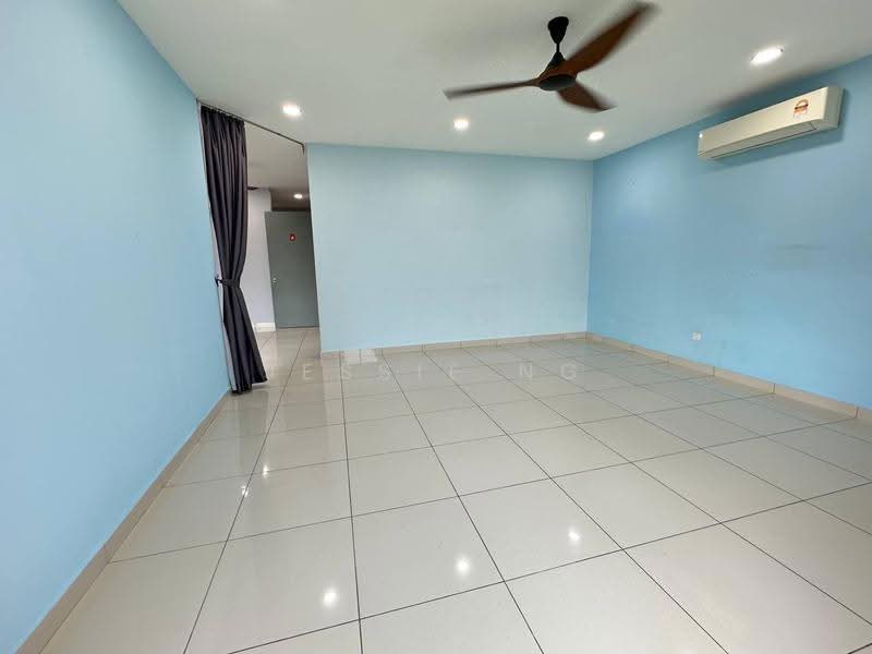 3-storey Terraced House for Sale in Taman Nusa Sentral (Iskandar Puteri (Nusajaya)) - Jessie Ng - Living Room - PropertyGuru.com.my