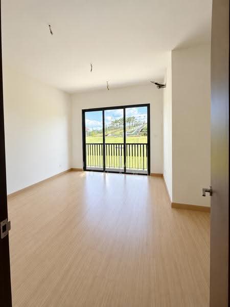 Rumah Teres 2-Tingkat untuk Dijual di Setia Safiro (Cyberjaya) - Johan Johani - Living Room - PropertyGuru.com.my