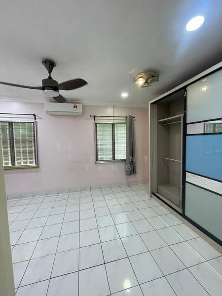 2.5-storey Terraced House for Sale in Rawang Perdana 2 (Rawang) - Tiffany Yang - Bedroom - PropertyGuru.com.my