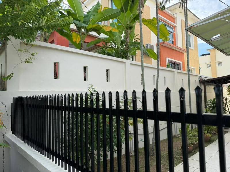 Semi-Detached House for Sale in Bandar Baru Salak Tinggi (Sepang) - Umar Abdul Aziz - Exterior - PropertyGuru.com.my