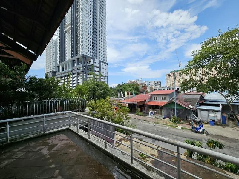 Rumah Teres 3-Tingkat untuk Dijual di Jelutong (Penang) - Jin Chuah - PropertyGuru.com.my