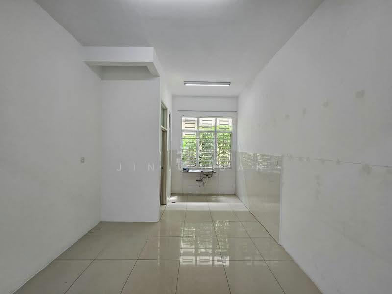 Rumah Teres 3-Tingkat untuk Dijual di Jelutong (Penang) - Jin Chuah - Kitchen - PropertyGuru.com.my