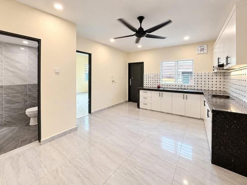 1-storey Terraced House for Sale in Taman Bukit Mutiara (Seremban) - Maizura binti Mohd Darus - Bathroom - PropertyGuru.com.my