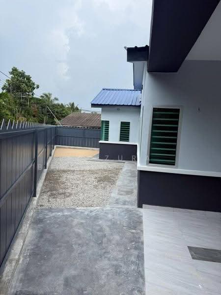 1-storey Terraced House for Sale in Taman Bukit Mutiara (Seremban) - Maizura binti Mohd Darus - Exterior - PropertyGuru.com.my