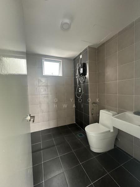 Kondominium untuk Dijual di Aurora Residence @ Lake Side City - Ong Yook Hwai - Bathroom - PropertyGuru.com.my
