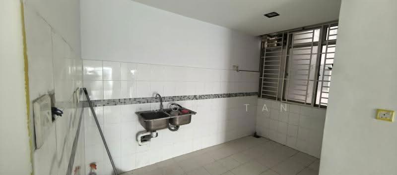 Condominium for Sale at Metropolitan Square Service Residence - Raymond Tan - Kitchen - PropertyGuru.com.my