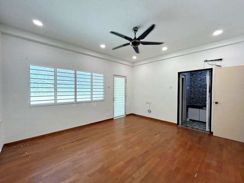Rumah Teres 3-Tingkat untuk Dijual di Jelutong (Penang) - Jin Chuah - PropertyGuru.com.my
