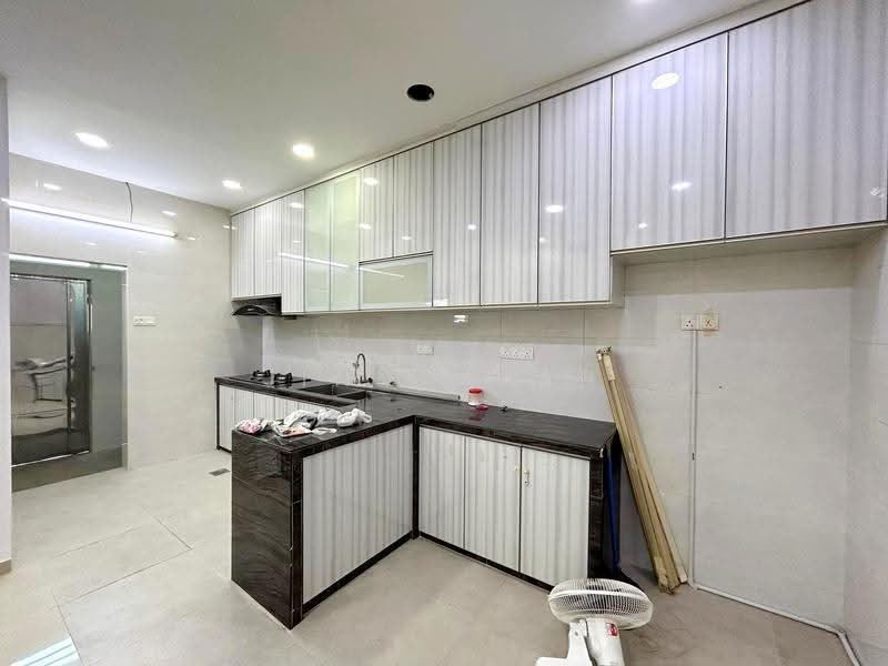 Rumah Teres 3-Tingkat untuk Dijual di Jelutong (Penang) - Jin Chuah - PropertyGuru.com.my