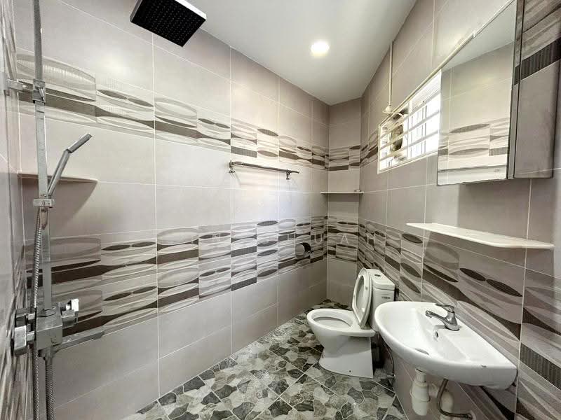 Rumah Teres 3-Tingkat untuk Dijual di Jelutong (Penang) - Jin Chuah - PropertyGuru.com.my