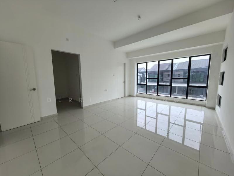 Semi-Detached House for Sale in Ipoh (Perak) - Derrick Chung - Living Room - PropertyGuru.com.my