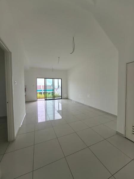 Semi-Detached House for Sale in Ipoh (Perak) - Derrick Chung - Living Room - PropertyGuru.com.my