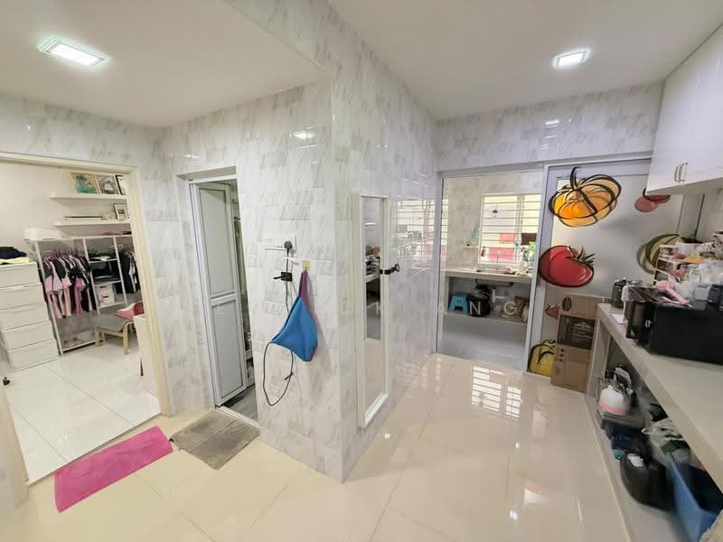 2-storey Terraced House for Sale in Subang Bestari (Shah Alam) - Derrick Ang - Kitchen - PropertyGuru.com.my