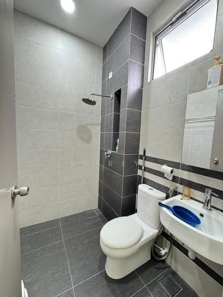 Terraced House for Sale in Johor Bahru (Johor) - Jaffrey . - Bathroom - PropertyGuru.com.my