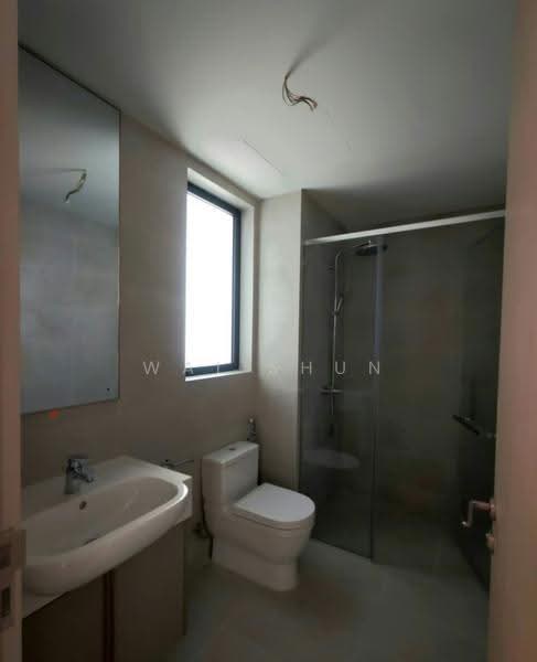 Kediaman Servis untuk Dijual di Skyline Embassy - Wai Shun - Bathroom - PropertyGuru.com.my