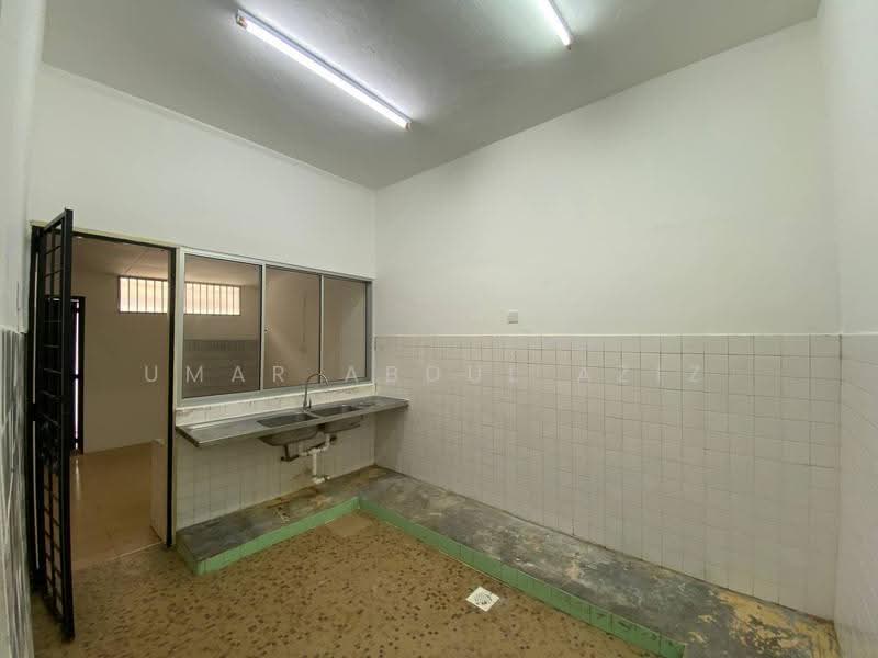 Rumah Teres 2-Tingkat untuk Disewa di Taman Tun Dr Ismail (Kuala Lumpur) - Umar Abdul Aziz - Kitchen - PropertyGuru.com.my
