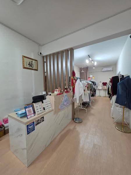 Kedai untuk Disewa di Taman Ungku Tun Aminah (Skudai) - Katherine Low - Interior - PropertyGuru.com.my