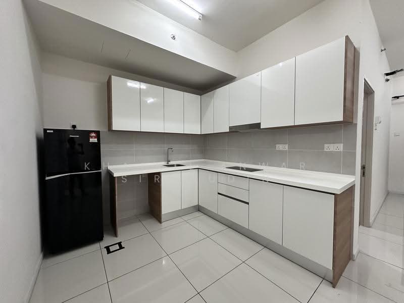 Kediaman Servis untuk Disewa di The Glenz @ Glenmarie - Khairil Anwar Sirajudin - Kitchen - PropertyGuru.com.my
