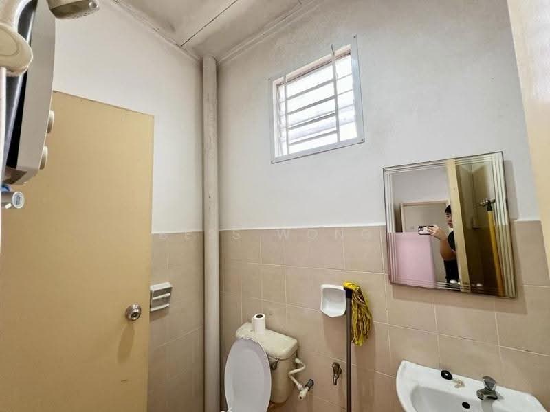 Rumah Teres 2-Tingkat untuk Disewa di Masai (Johor Bahru) - Bess Wong - Bathroom - PropertyGuru.com.my