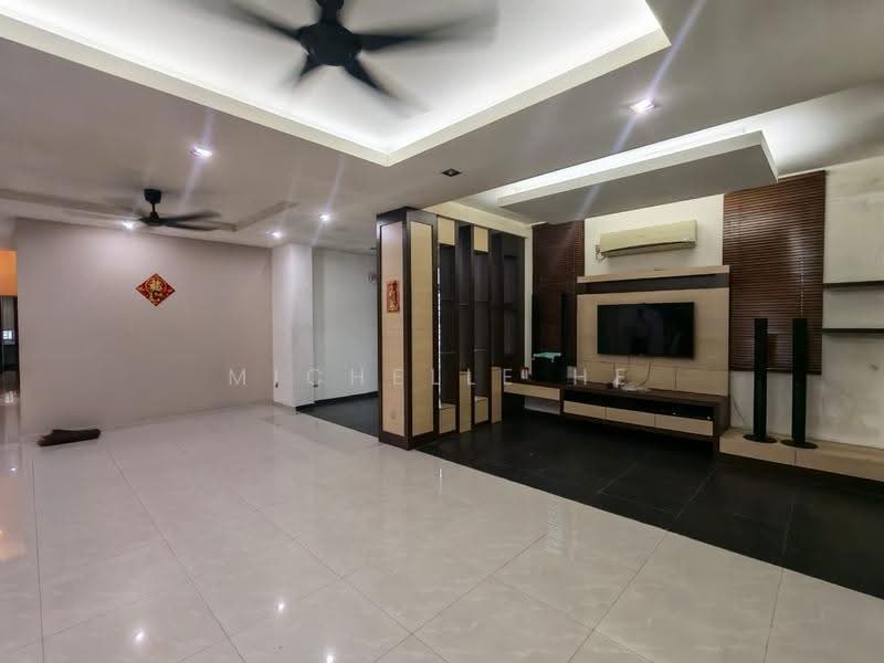 Rumah Berkembar untuk Disewa di Taman Gaya (Ulu Tiram) - Michelle He - Living Room - PropertyGuru.com.my