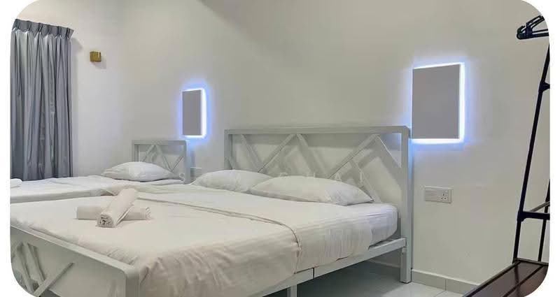 2-storey Terraced House for Sale in Permas Jaya (Johor) - Sam Chai - Bedroom - PropertyGuru.com.my