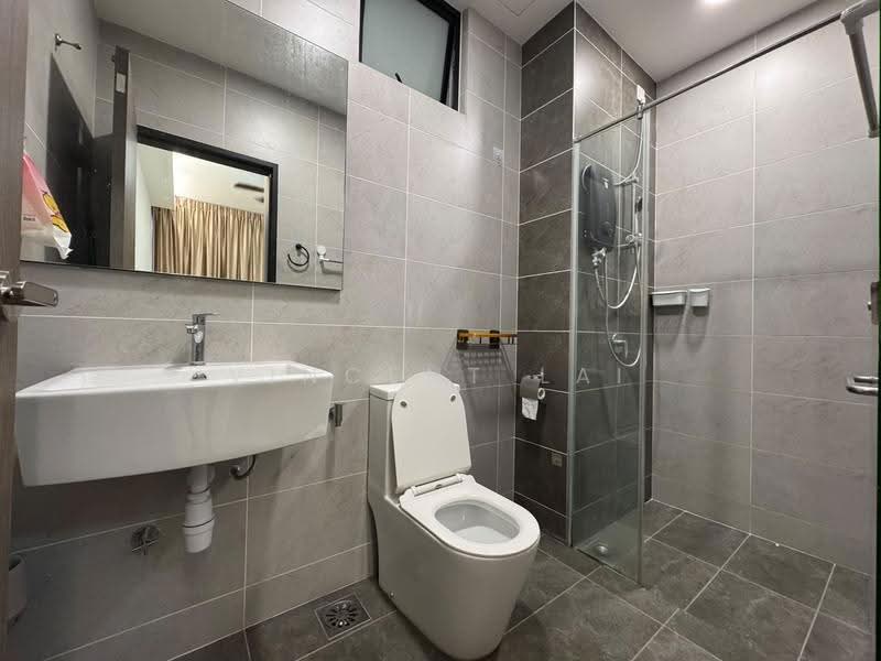 Kediaman Servis untuk Disewa di Twin Tower Residence - Vincent Lai - Bathroom - PropertyGuru.com.my