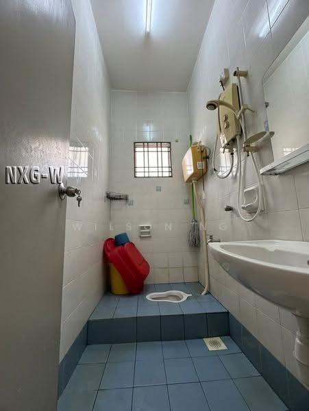 2-storey Terraced House for Sale in Setia Impian (Setia Alam) - Wilson Ng - Bathroom - PropertyGuru.com.my