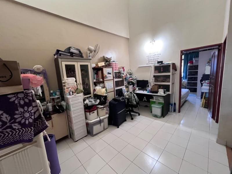 Rumah Teres 2-Tingkat untuk Dijual di Taman Skudai Indah (Skudai) - Jack Chai - Study - PropertyGuru.com.my
