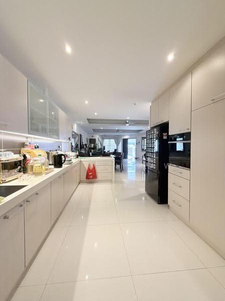 2-storey Terraced House for Sale in Bandar Utama 12 (Bandar Utama) - Calvin Law - Kitchen - PropertyGuru.com.my